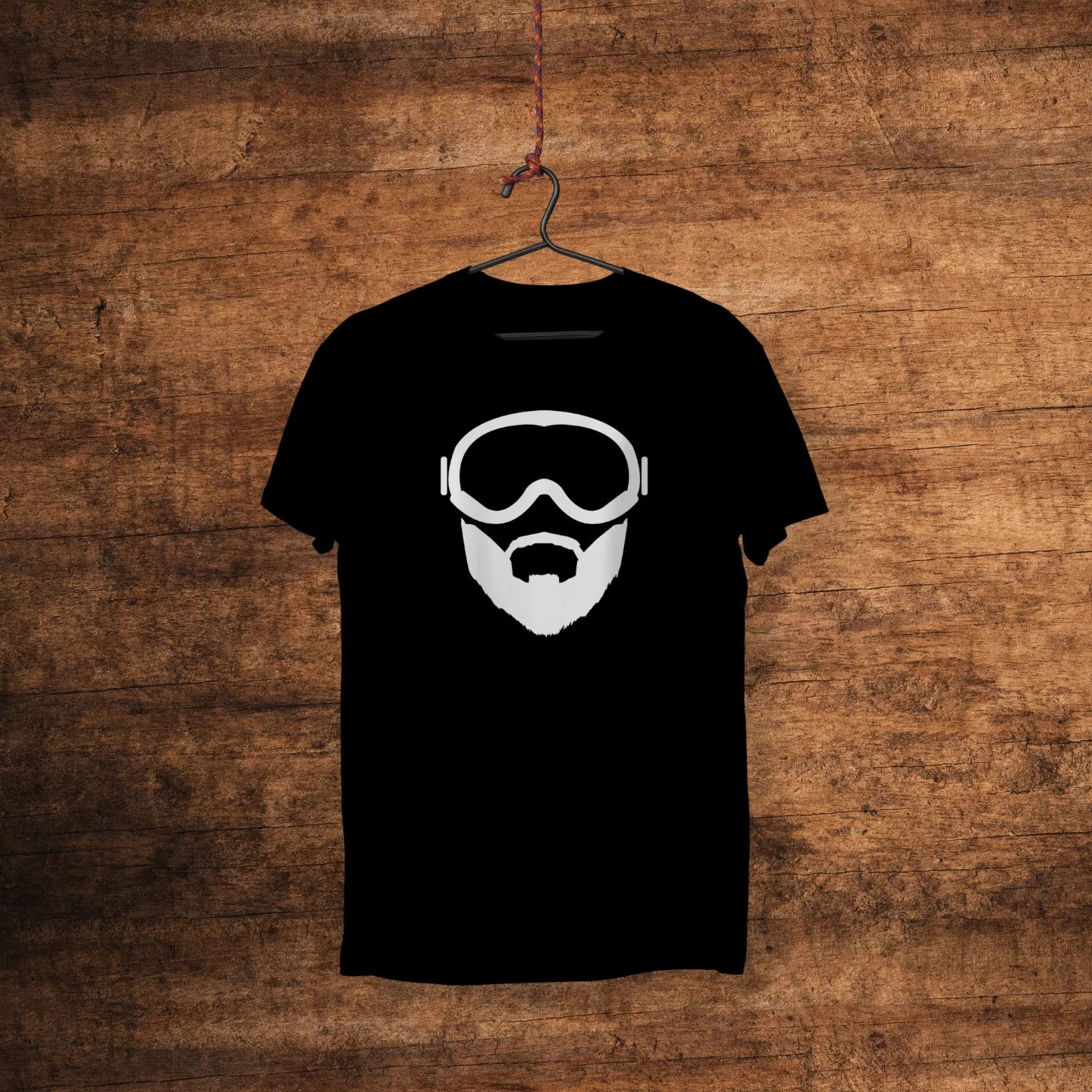 T-shirts Bearded man whit goggles